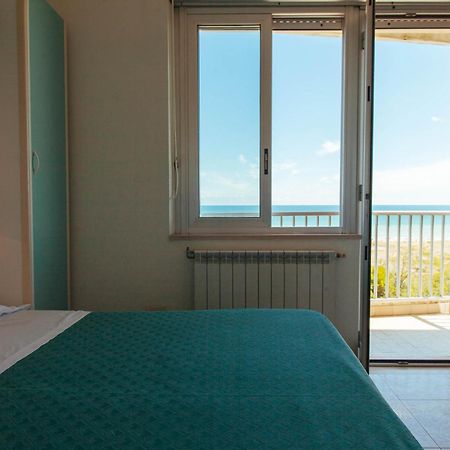 Hotel Perrozzi Vasto Room photo